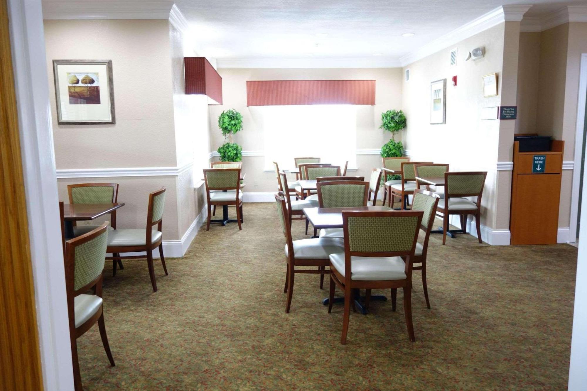 Hotel Country & By Radisson, Biloxi-ocean Springs, Ms